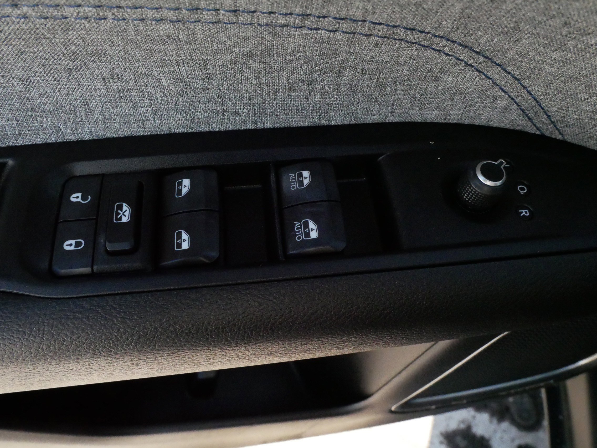 Used 2022 Jeep Compass Latitude image 19