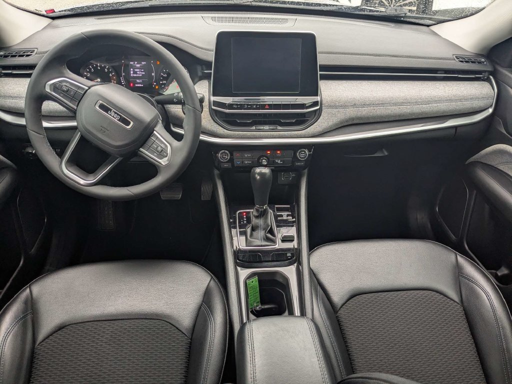 Used 2022 Jeep Compass Latitude AWD/4WD image 17