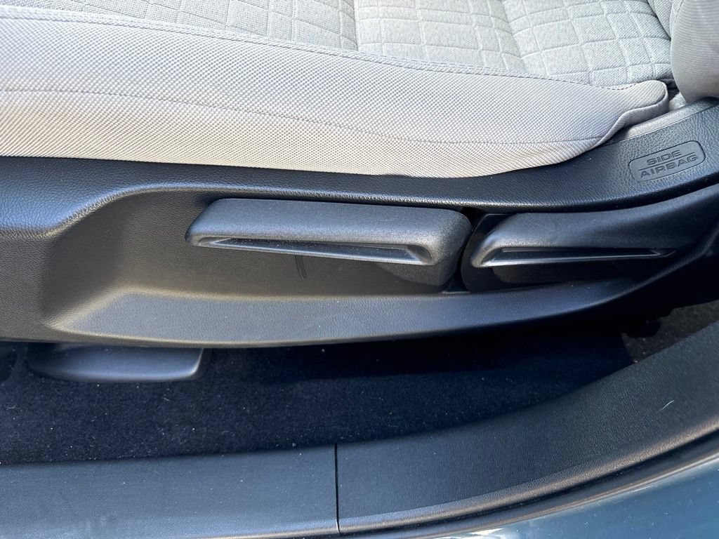 Used 2024 Honda HR-V LX image 16