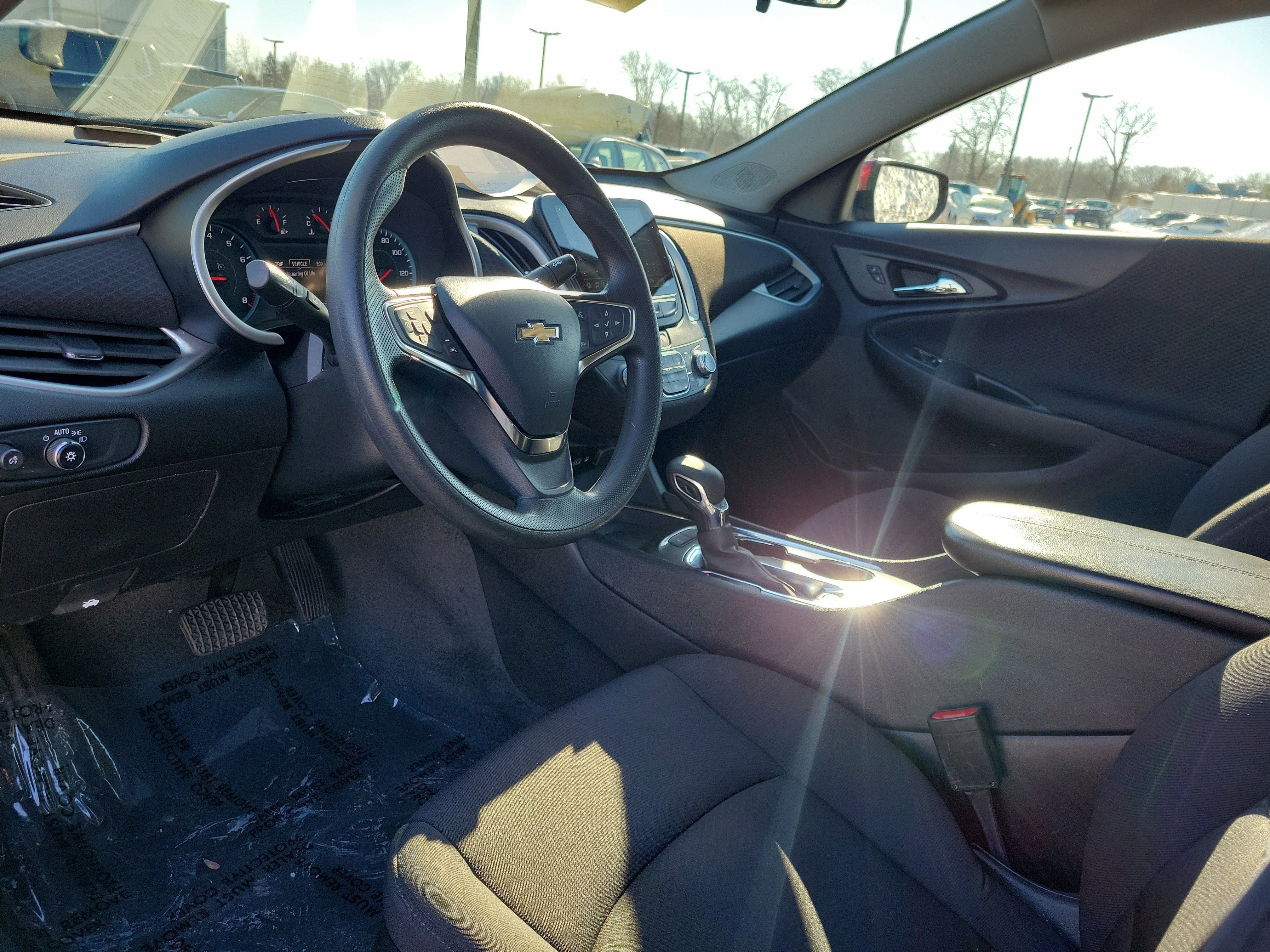 Used 2024 Chevrolet Malibu LT image 19