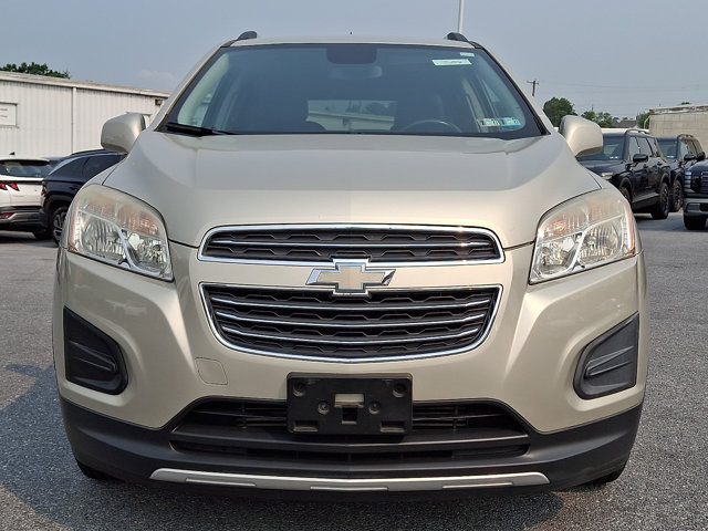 Used 2016 Chevrolet Trax LT w/ LT Convenience Package AWD/4WD image 2