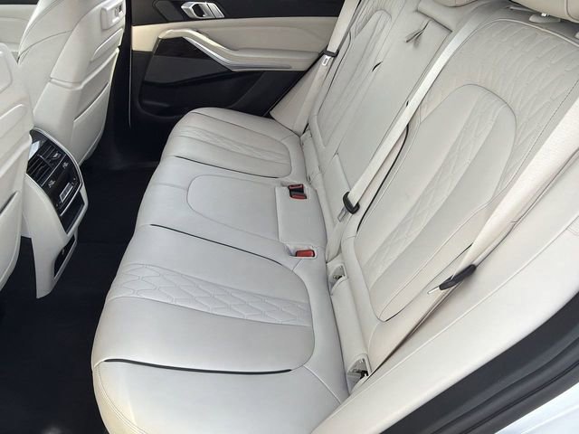 Used 2021 BMW X5 M50i w/ Executive Package image 18
