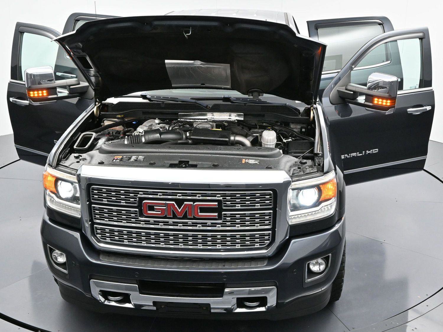Used 2018 GMC Sierra 2500 Denali w/ Duramax Plus Package image 42