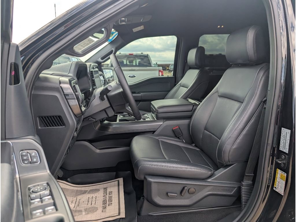 Used 2025 Ford F150 Lariat w/ Equipment Group 501A Mid image 9