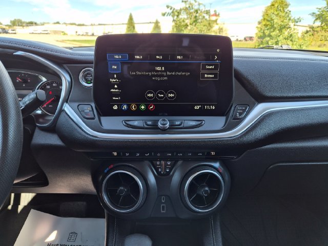 Used 2023 Chevrolet Blazer LT w/ Midnight/Sport Edition FWD image 21