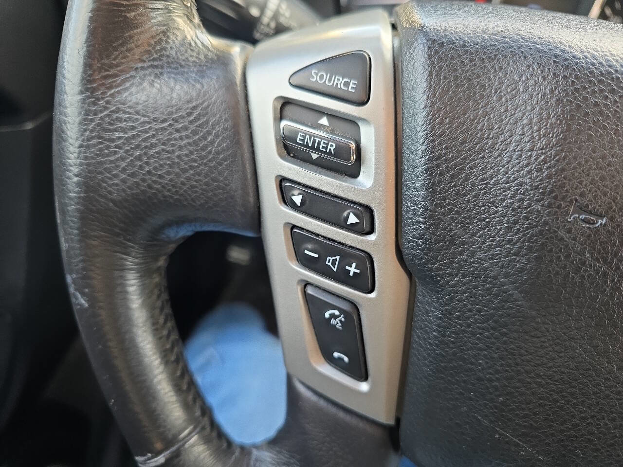 Used 2018 Nissan Titan XD image 35