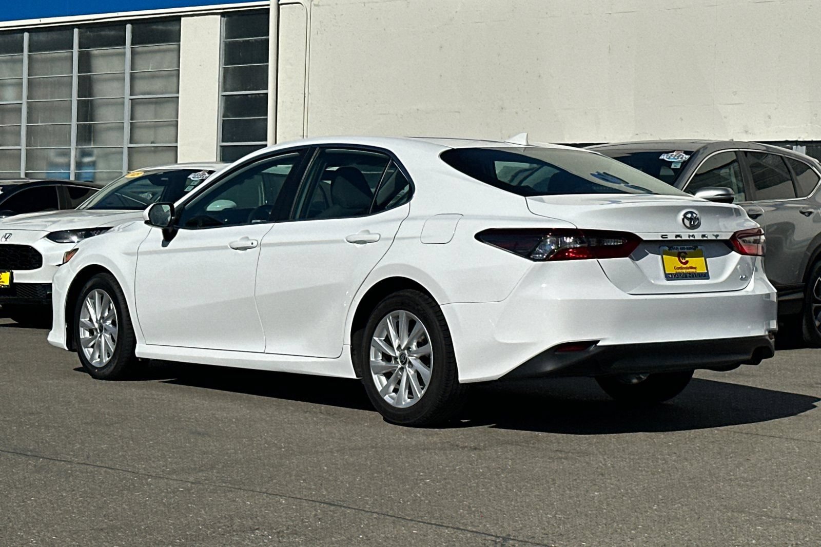 Used 2024 Toyota Camry LE FWD image 7
