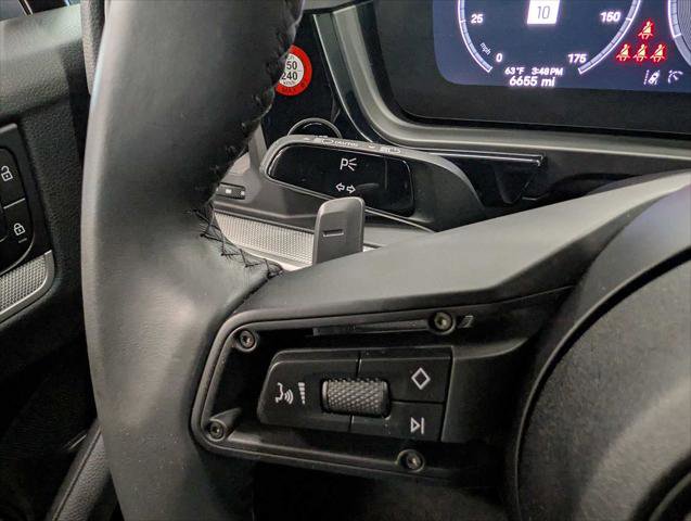 Used 2025 Porsche Cayenne AWD/4WD image 36