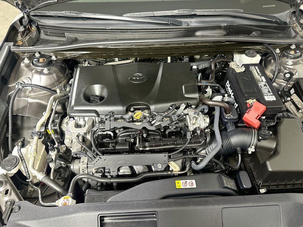 Used 2022 Toyota Camry XSE FWD image 10
