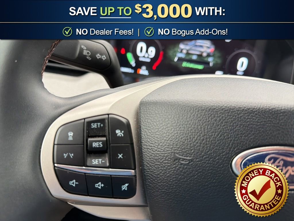 Used 2025 Ford Explorer Active RWD image 23