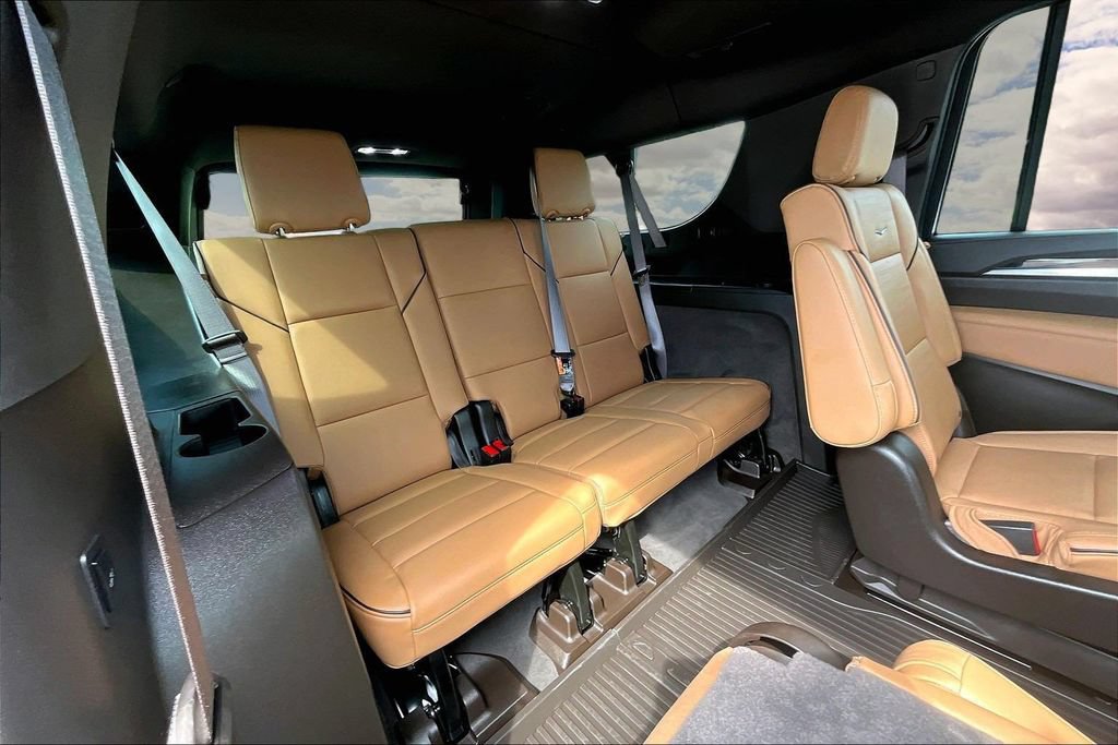 Certified 2026 Cadillac Escalade ESV Luxury w/ Touring Package AWD/4WD image 26