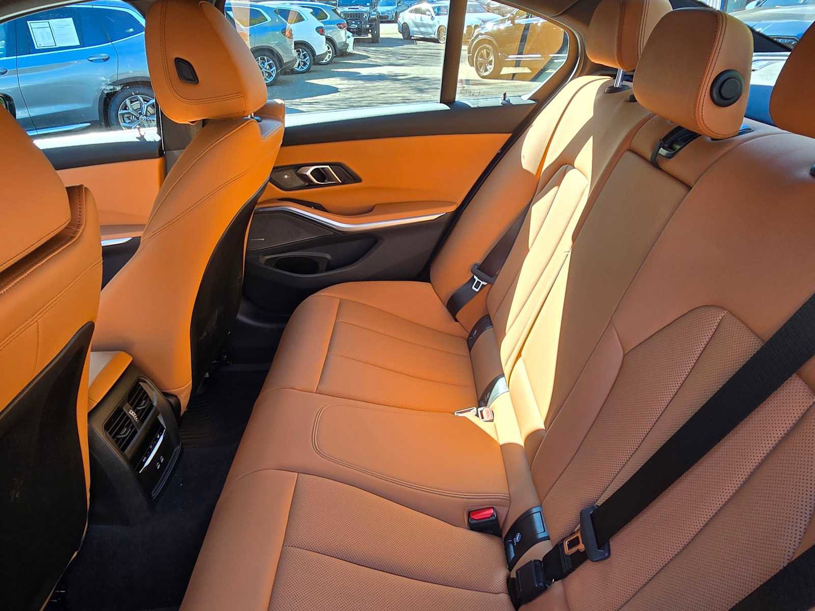 Used 2024 BMW 330e xDrive w/ Premium Package image 16