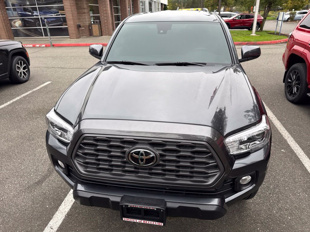 Used 2022 Toyota Tacoma TRD Off-Road AWD/4WD image 1