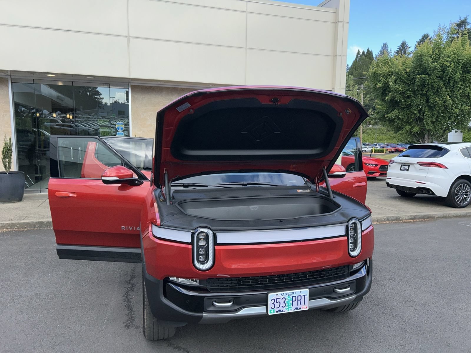 Used 2024 Rivian R1T Adventure AWD/4WD image 43