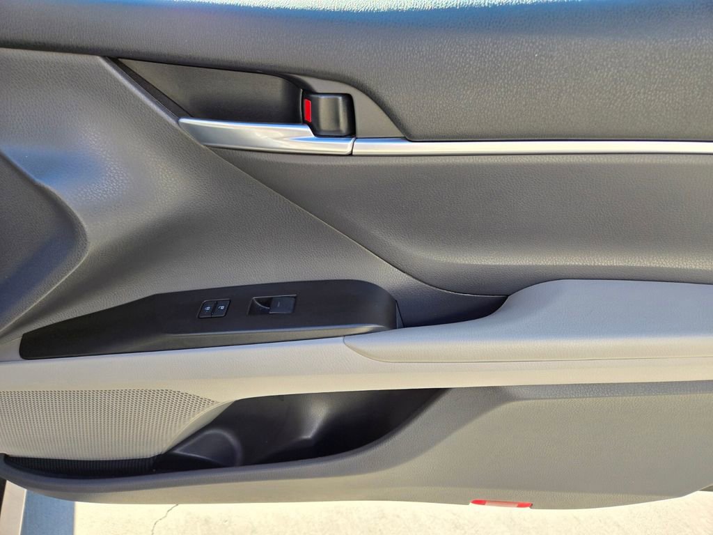 Used 2023 Toyota Camry LE FWD image 21