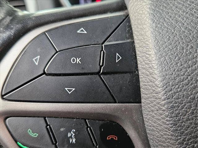 Used 2020 Jeep Grand Cherokee Altitude RWD image 17