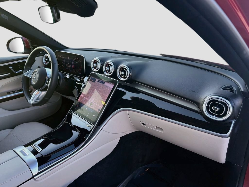Used 2025 Mercedes-Benz C 300 4MATIC Sedan image 34