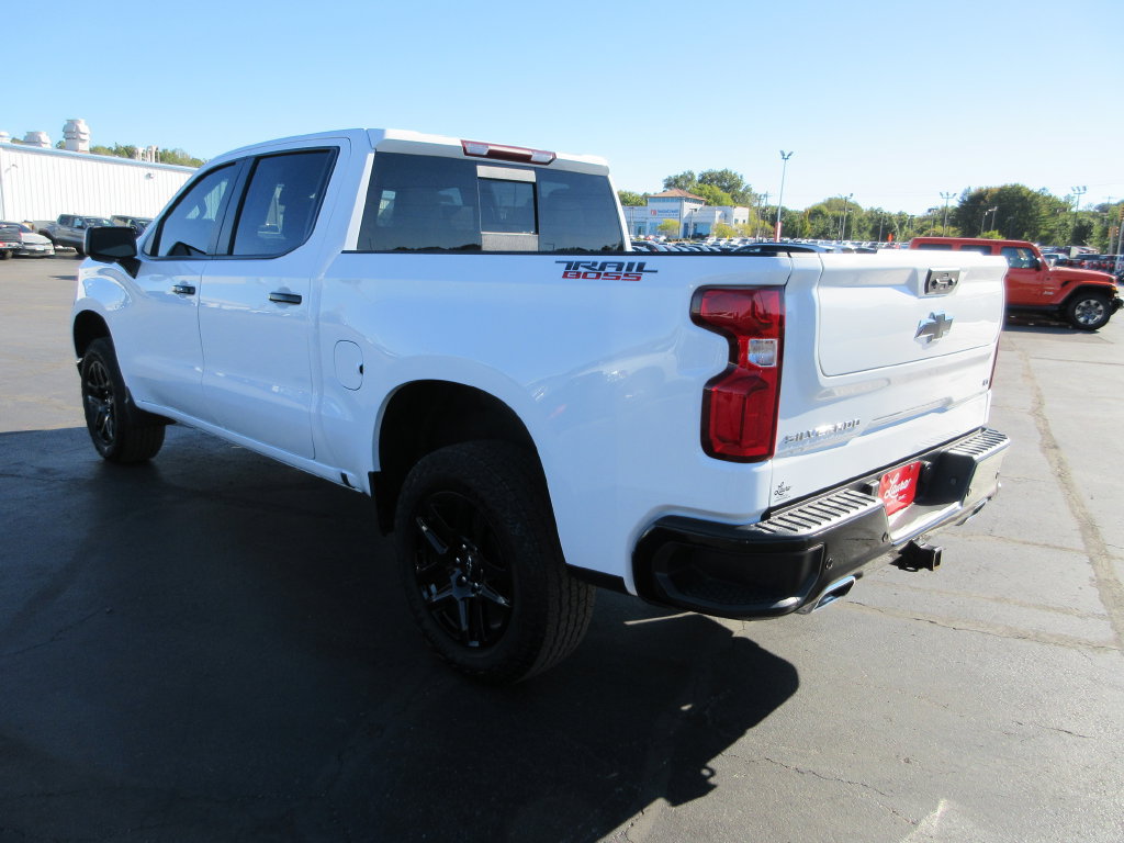 Certified 2024 Chevrolet Silverado 1500 LT Trail Boss w/ LT Trail Boss Premium Package AWD/4WD image 8