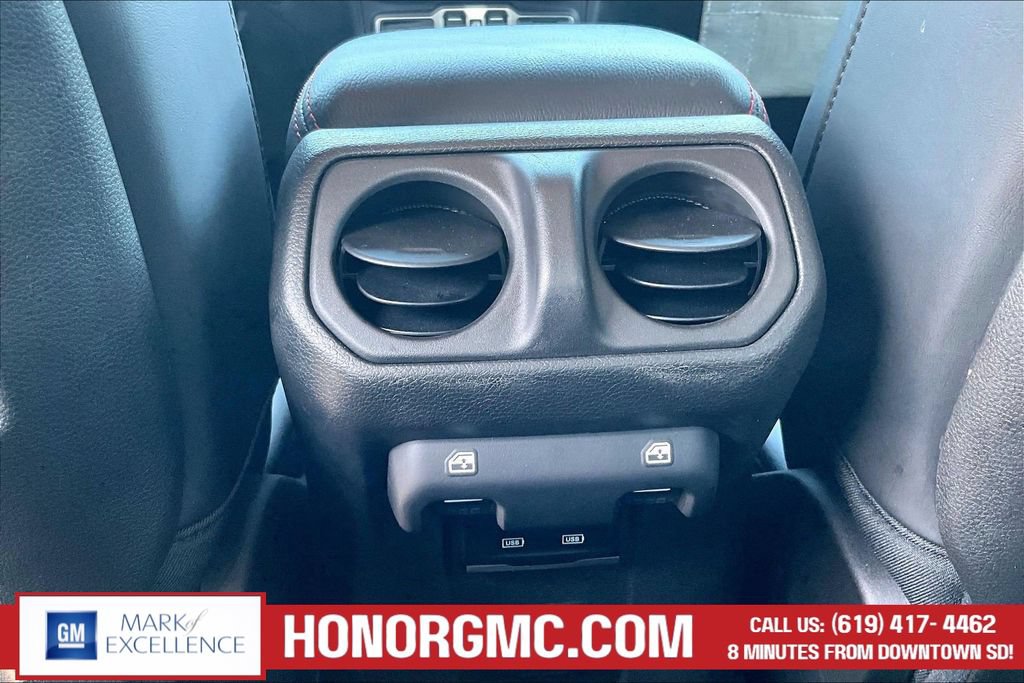 Used 2024 Jeep Gladiator Rubicon w/ Technology Group AWD/4WD image 11
