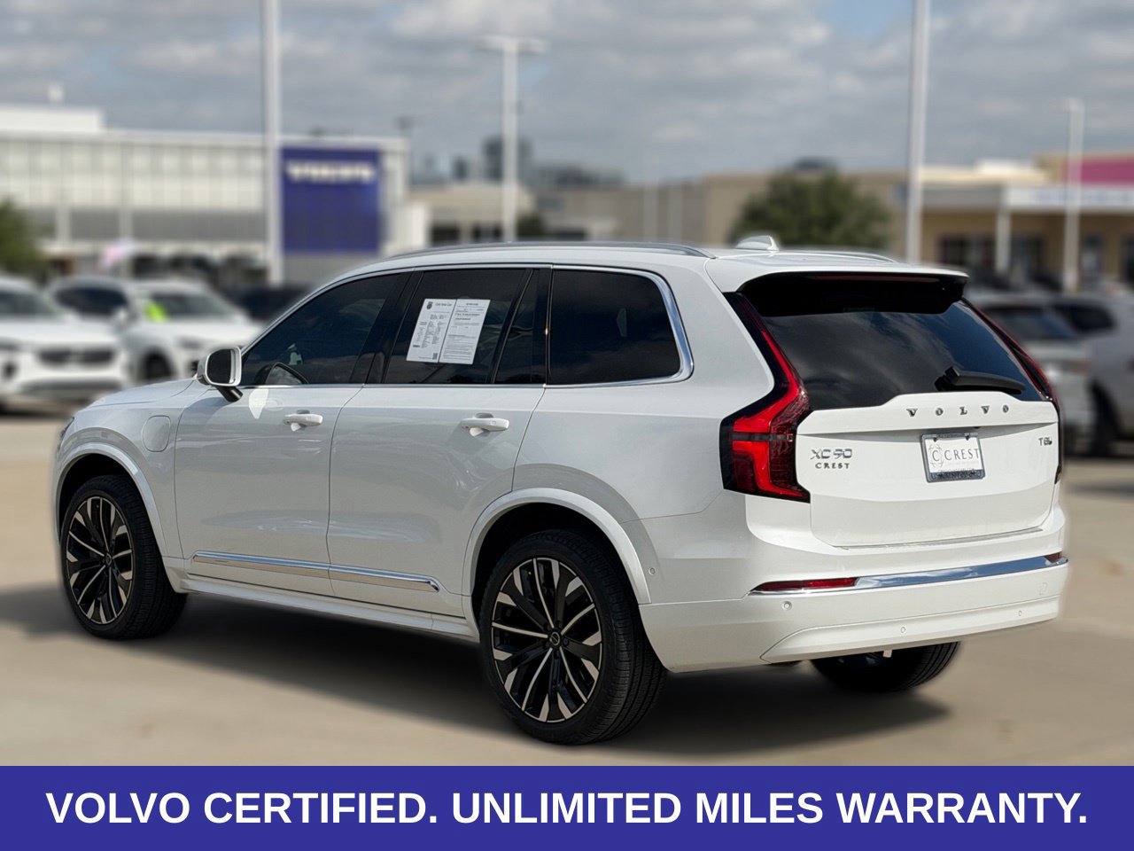 Certified 2025 Volvo XC90 T8 Ultra w/ Protection Package Premier AWD/4WD image 8
