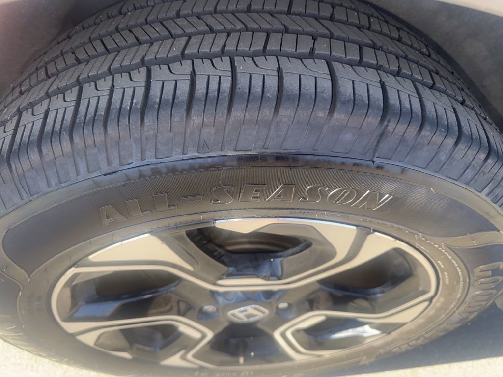 Used 2017 Honda CR-V Touring image 13