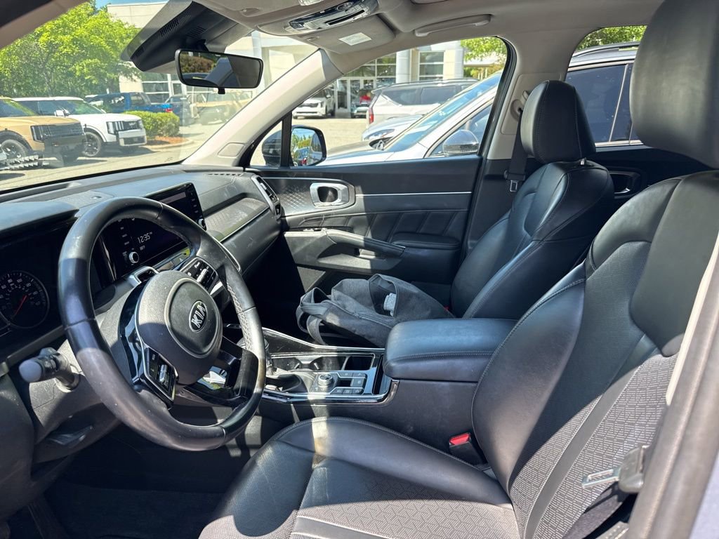 Used 2021 Kia Sorento SX image 5