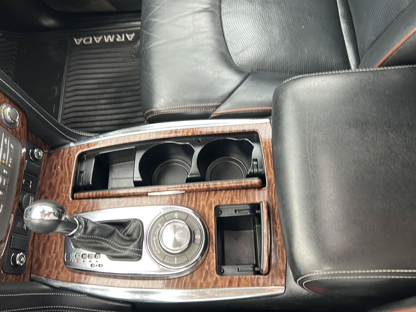 Used 2019 Nissan Armada Platinum w/ Captain's Chairs Package AWD/4WD image 13