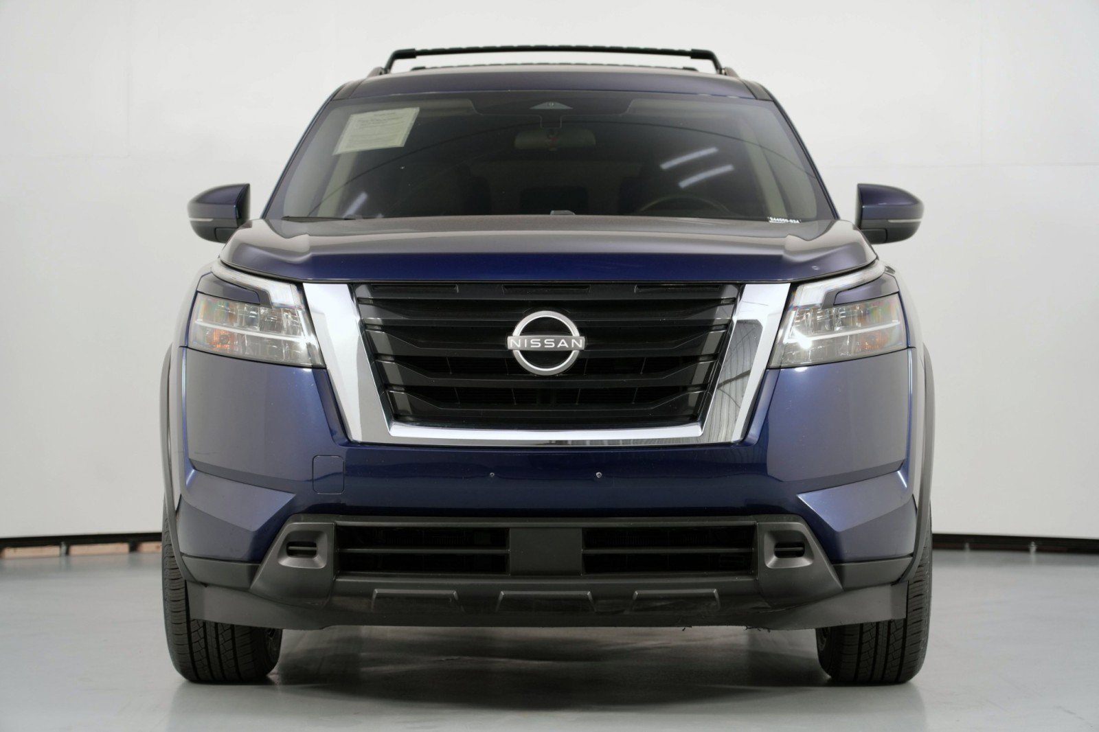 Used 2022 Nissan Pathfinder SV image 6