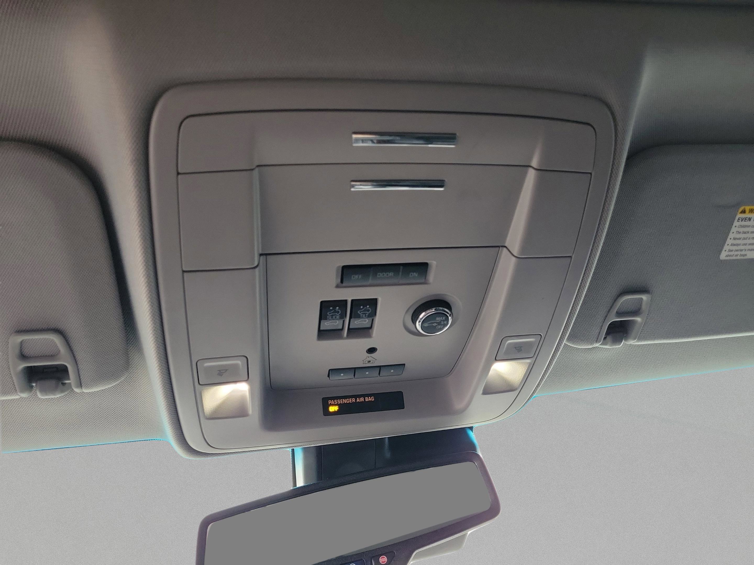 Used 2019 Chevrolet Suburban LT image 37