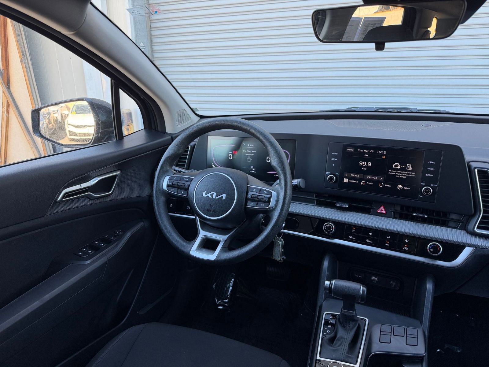 Used 2025 Kia Sportage LX FWD image 33