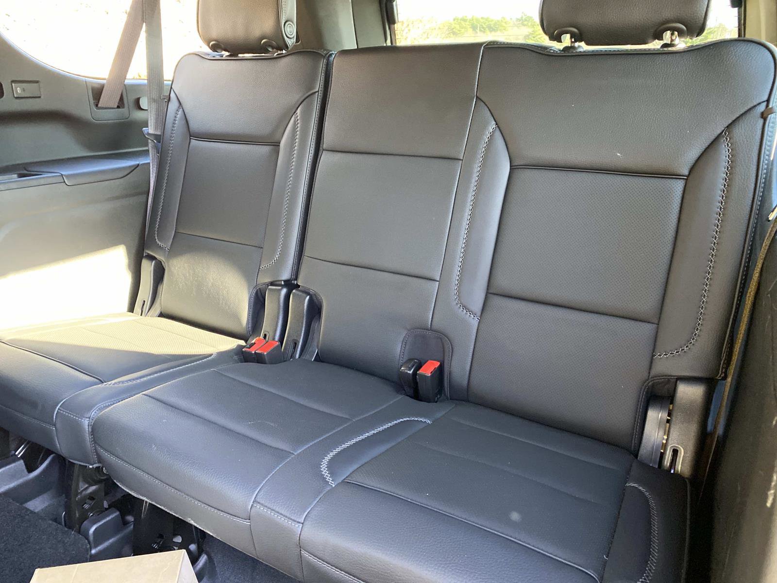 Used 2022 GMC Yukon XL Denali w/ Denali Ultimate Package image 9