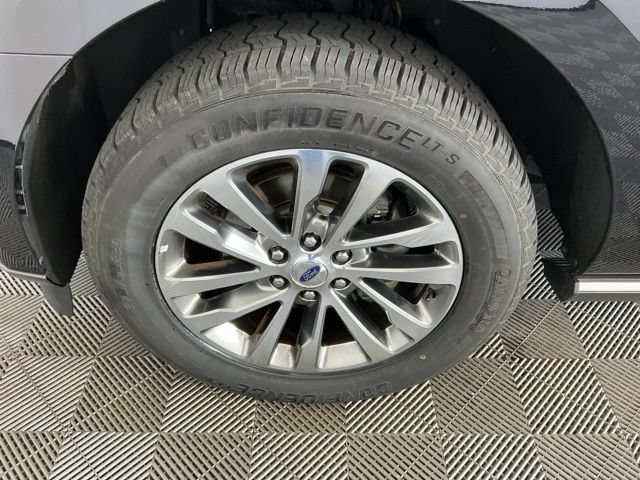 Used 2018 Ford Expedition Limited AWD/4WD image 6