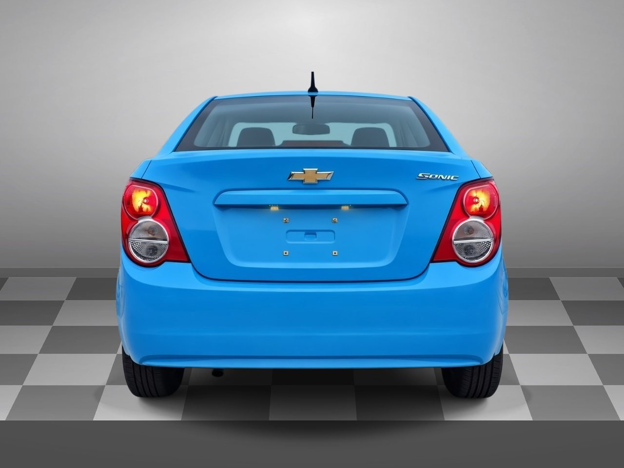 Certified 2014 Chevrolet Sonic LS FWD image 5