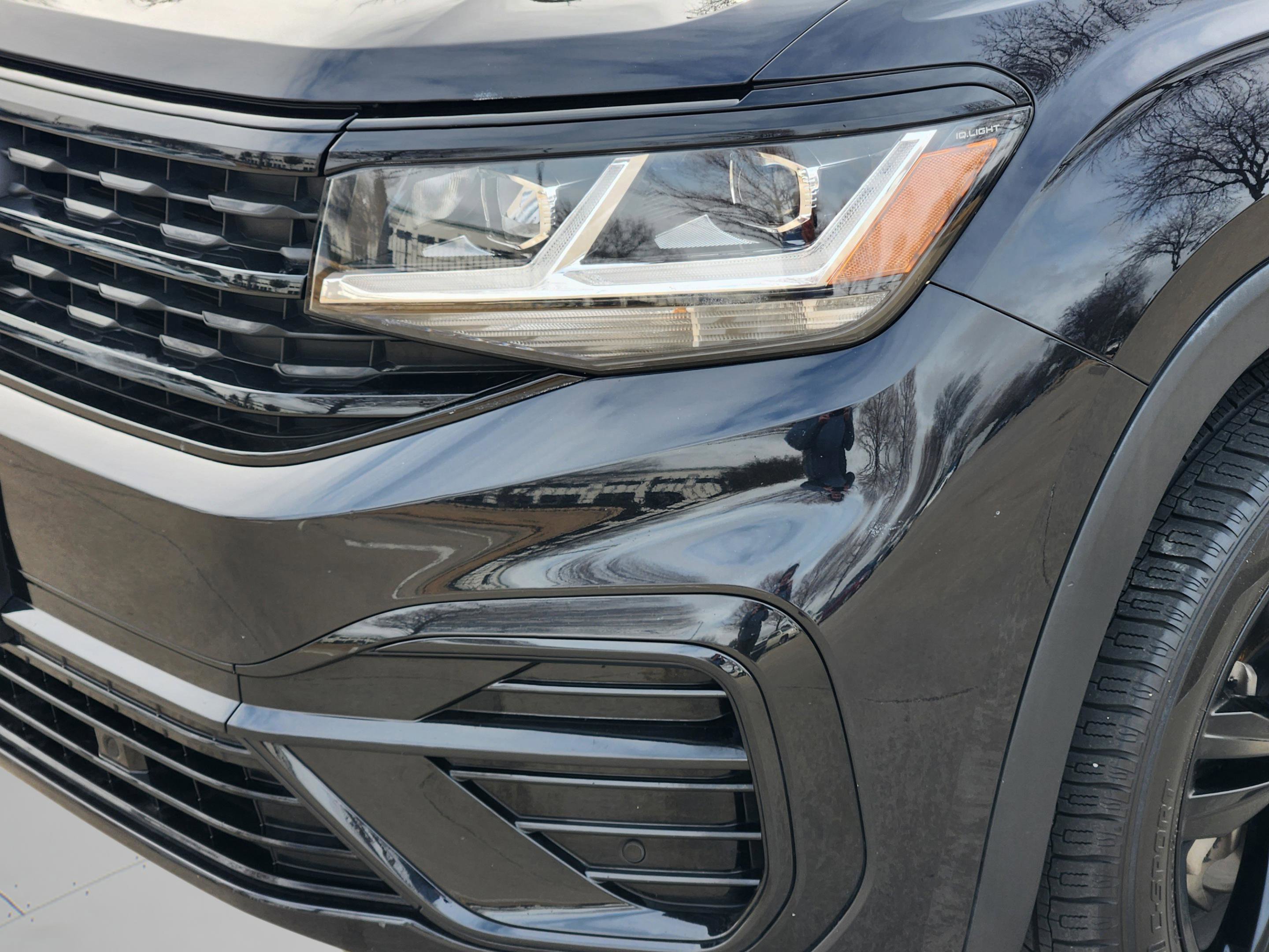 Used 2023 Volkswagen Atlas SEL R-Line image 39