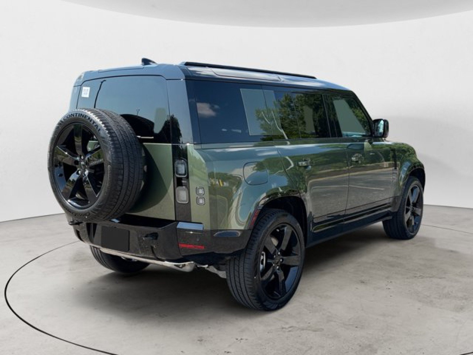 New 2026 Land Rover Defender 110 X-Dynamic SE AWD/4WD image 4