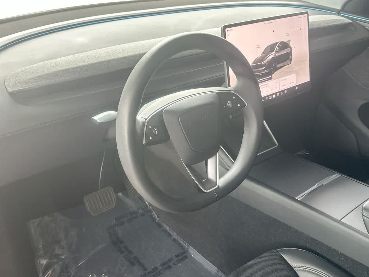 Used 2026 Tesla Model Y AWD image 13