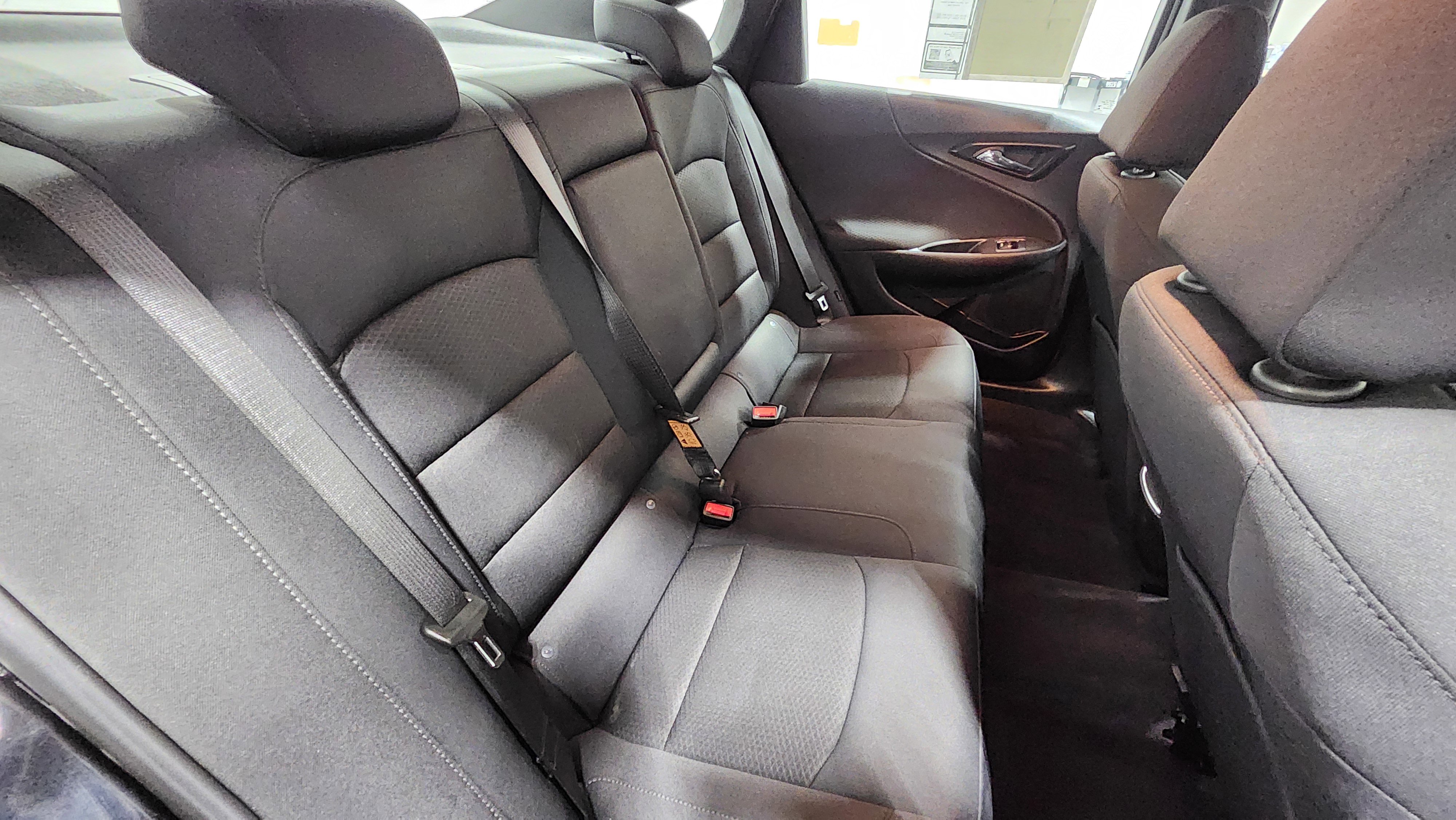 Used 2022 Chevrolet Malibu LT image 19