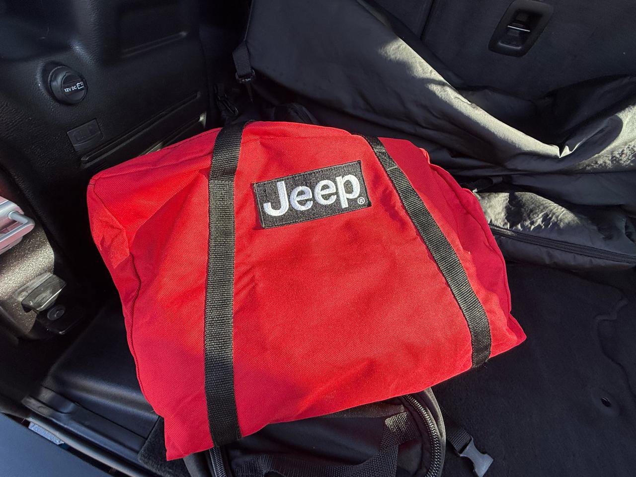 Used 2022 Jeep Wrangler Unlimited Rubicon 4xe w/ Dual Top Group image 37