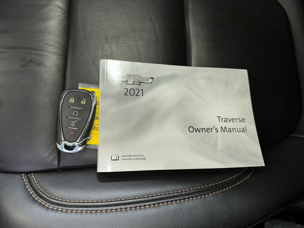 Certified 2021 Chevrolet Traverse LT w/ LT Premium Package image 4