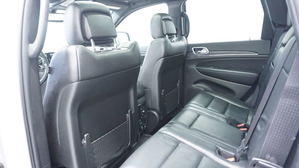 Certified 2019 Jeep Grand Cherokee Limited w/ Luxury Group II image 28