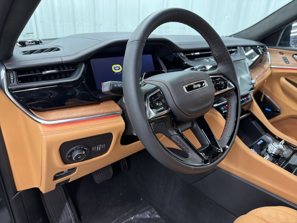 New 2026 Jeep Grand Cherokee Summit AWD/4WD image 15