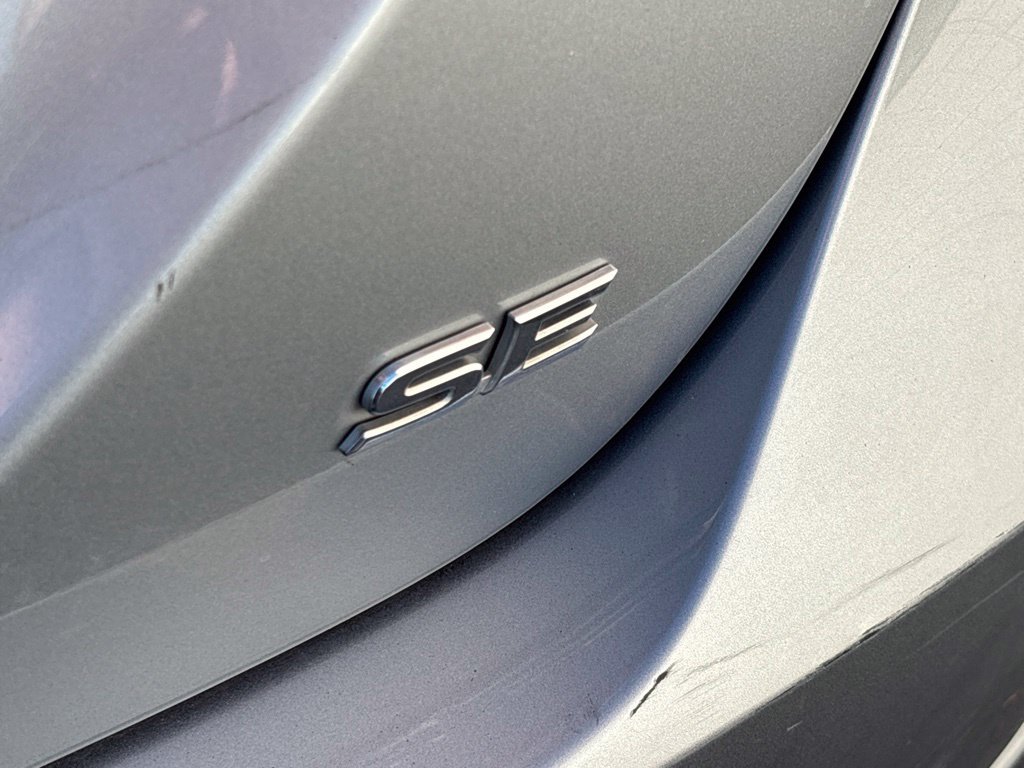Used 2021 Toyota Camry SE FWD image 32