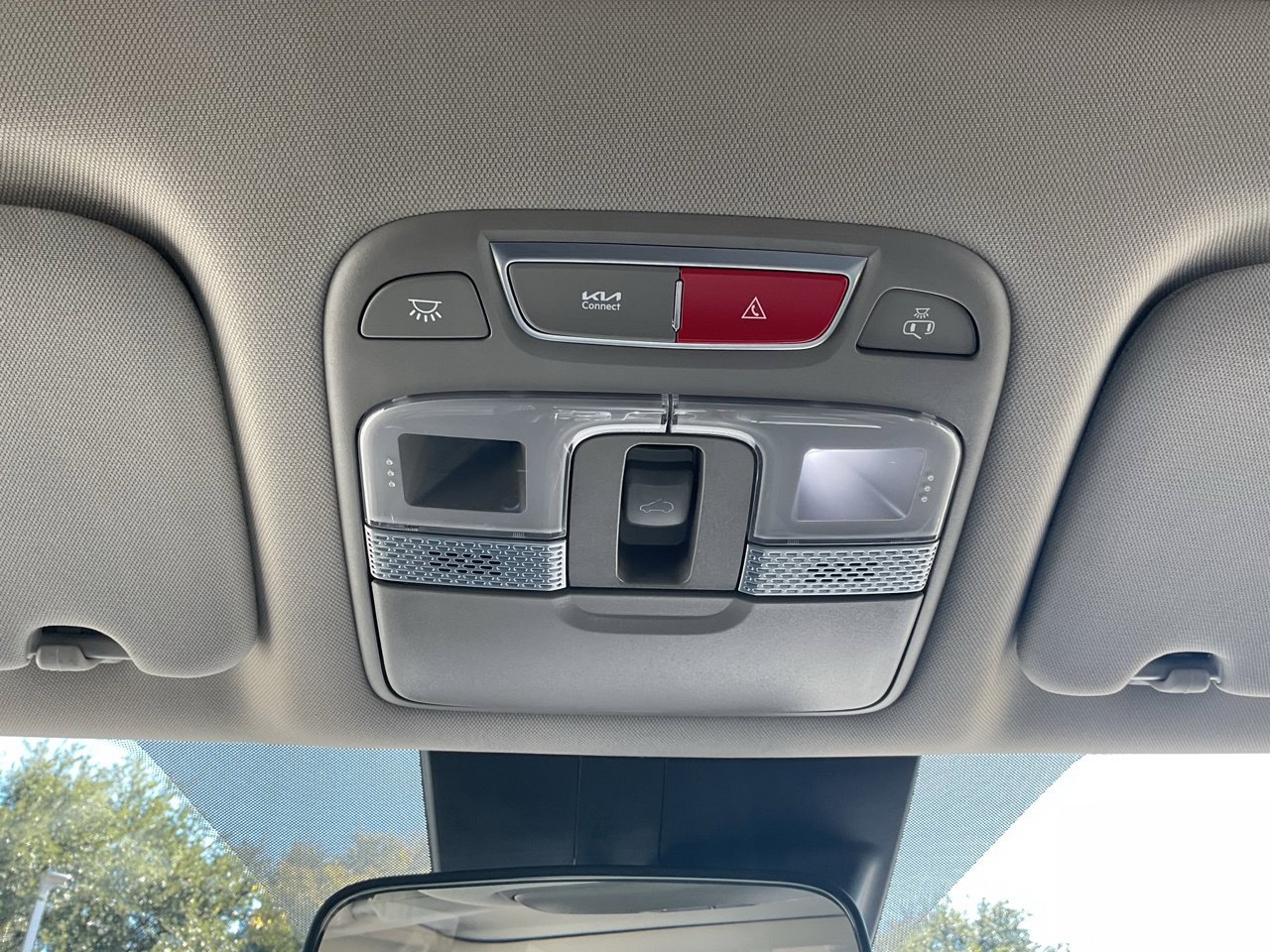 Used 2025 Kia Telluride S FWD image 20