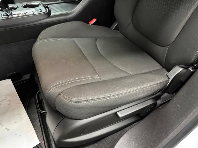 Used 2016 GMC Acadia SLE FWD image 16