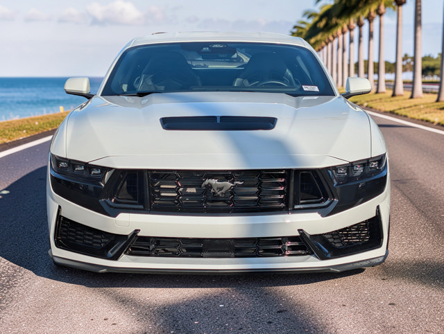 Used 2025 Ford Mustang Dark Horse RWD image 4