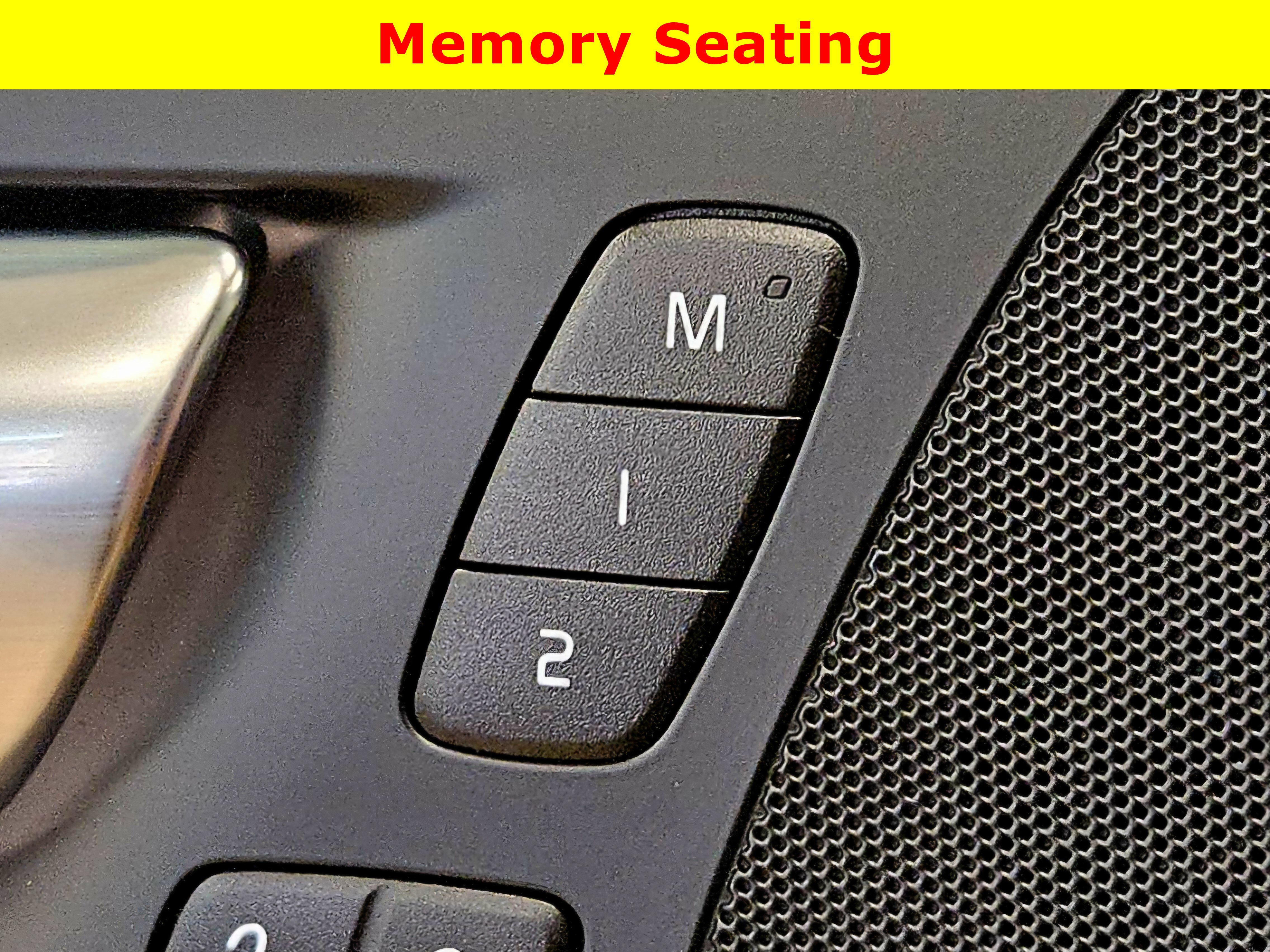 Used 2024 Volvo V60 B5 Cross Country Plus image 28