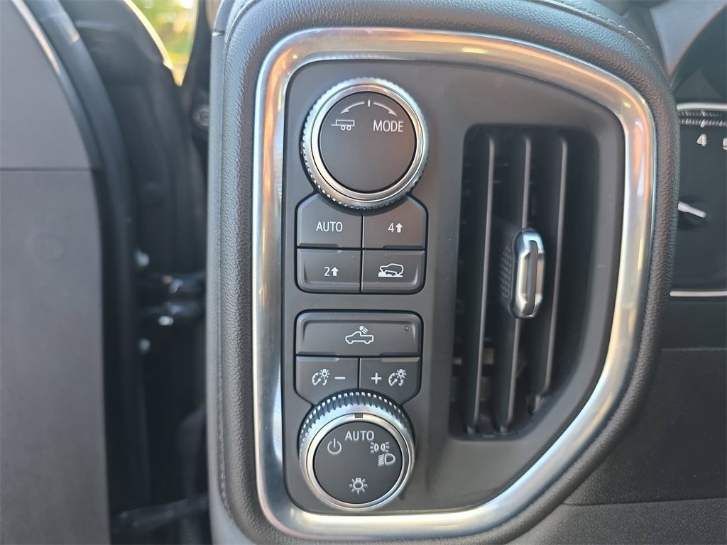 Used 2020 GMC Sierra 1500 SLE w/ SLE Value Package image 31