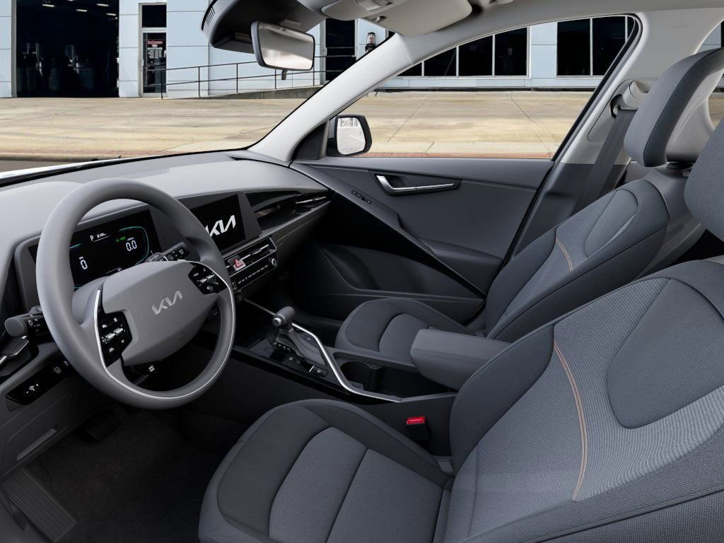 New 2026 Kia Niro LX image 17