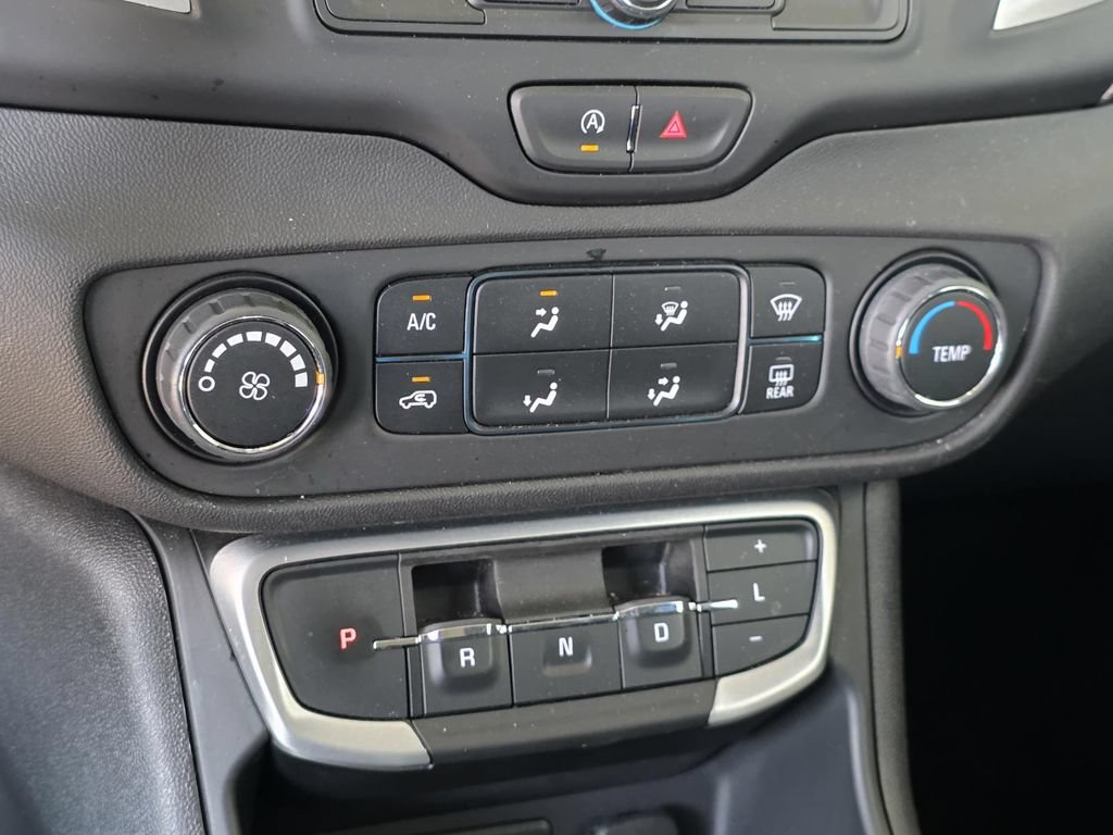 Used 2024 GMC Terrain SLE AWD/4WD image 18