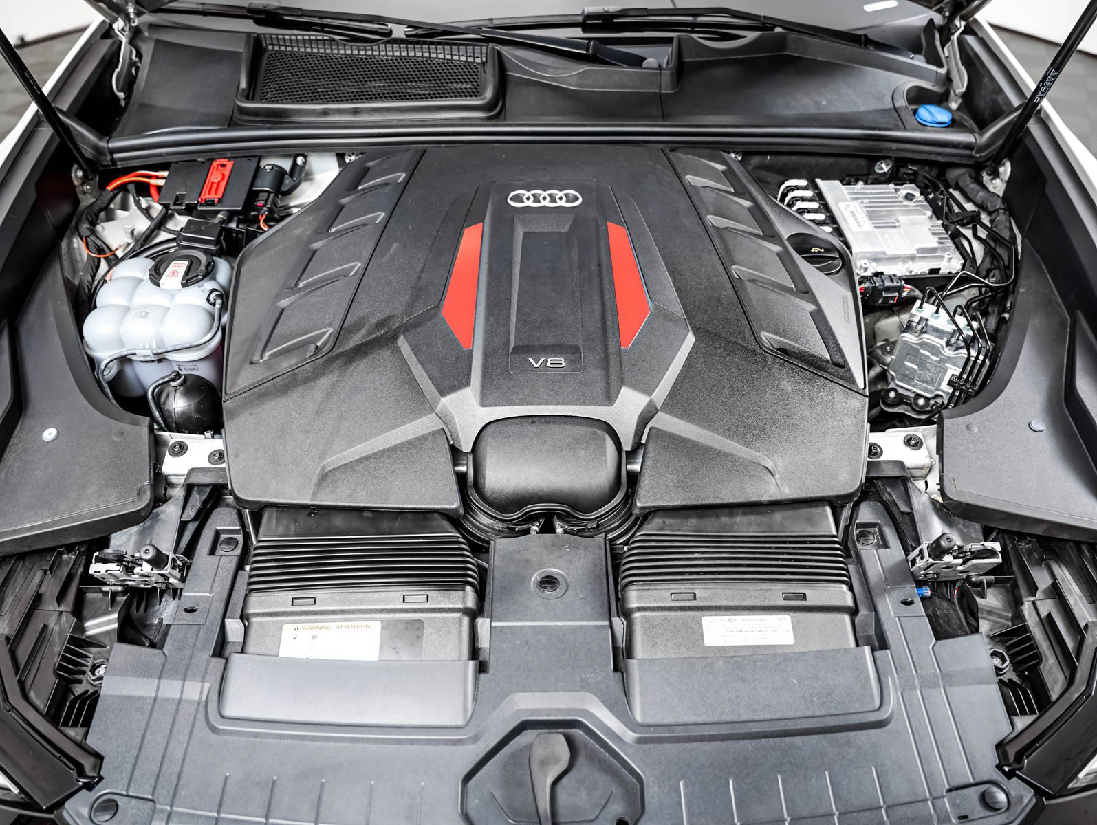 Used 2023 Audi SQ8 Premium Plus AWD/4WD image 4